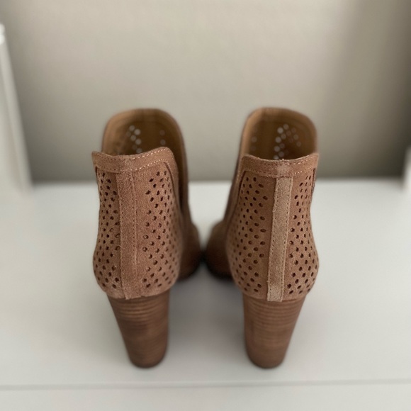 LUCKY BRAND - Brown Suede Peep Toe Booties - Picture 9 of 9